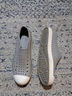 Native Men's Slip-On Loafers in Light Gray with White Toe